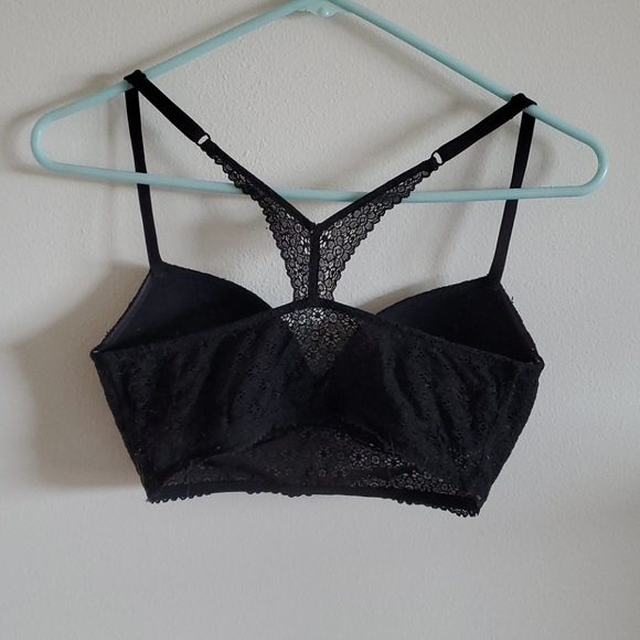 Black Padded Bralette - Picture 2 of 2